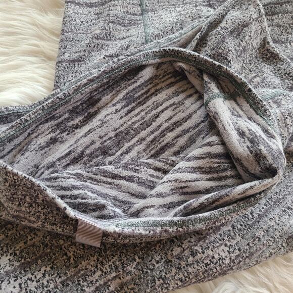 Lululemon Vinyasa Scarf Rulu Shuttle Jacquard Black Silver Screen W9CMFS IBEN - Picture 3 of 4